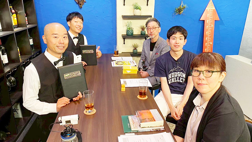 狭い・深い 専門誌のDEEPな世界