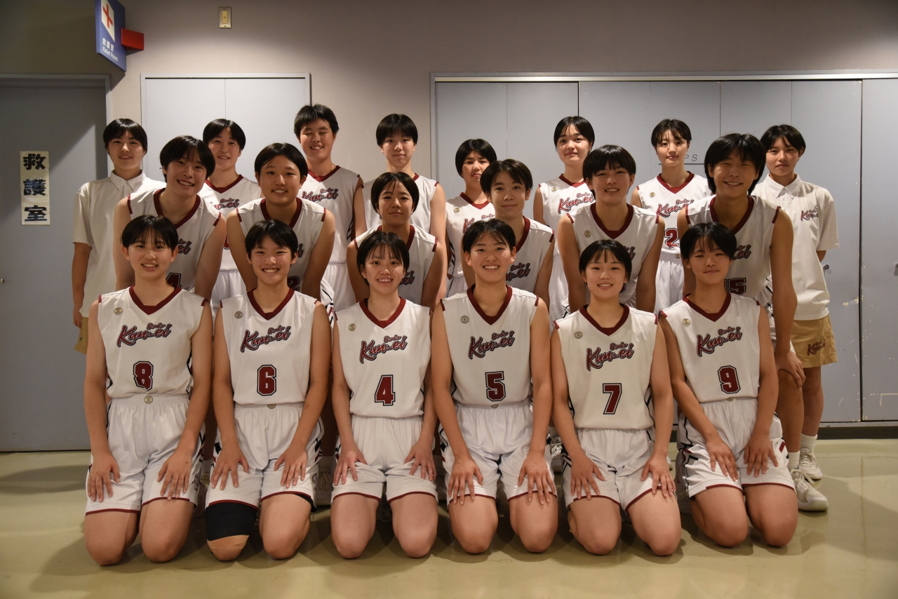 薫英女学院 バスケットチームウェア グレー セットアップ フォトギャラリー 大阪薫英女学院｜ウインターカップ2025 大阪｜eo光